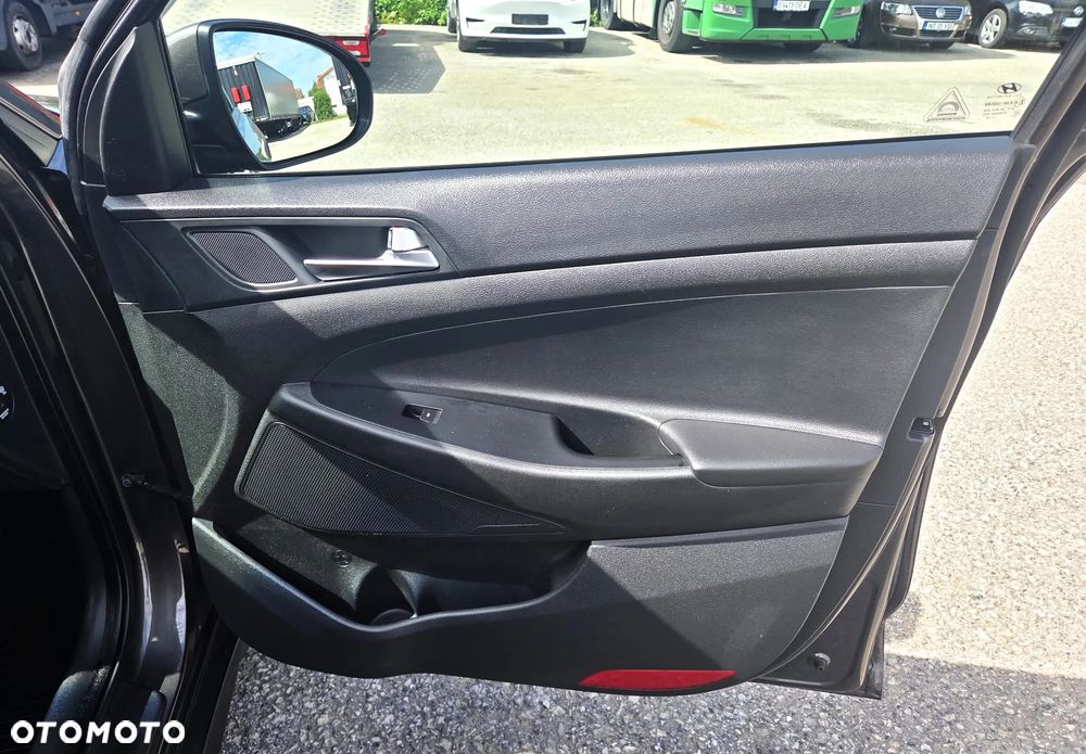 Hyundai Tucson 1.6 GDI BlueDrive Style 2WD - 34