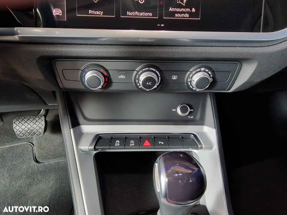 Audi Q3 2.0 35 TDI S tronic Advanced - 24