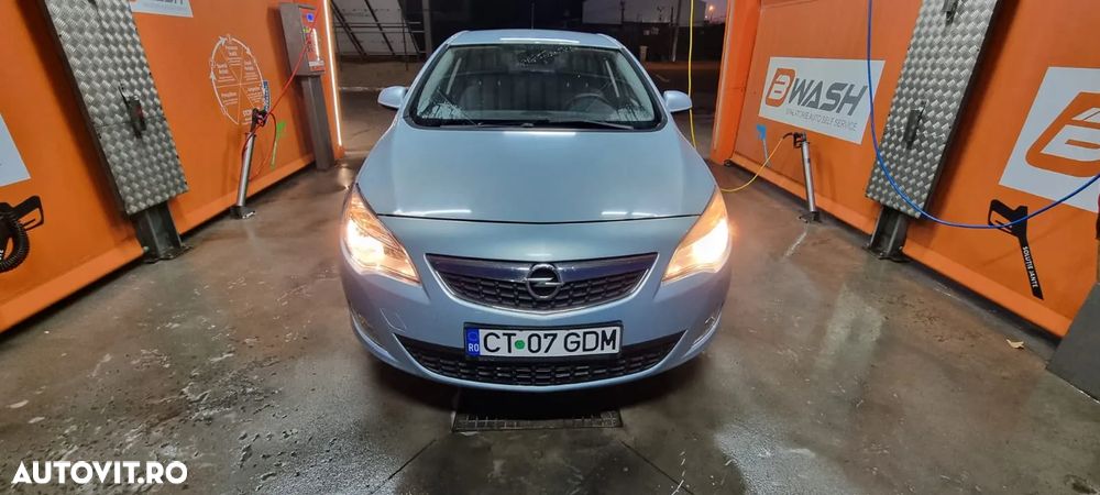 Opel Astra - 1