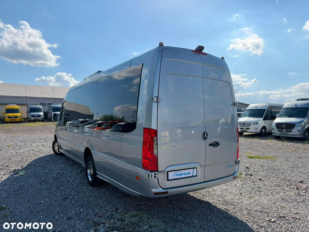 Mercedes-Benz Sprinter 519 - 8