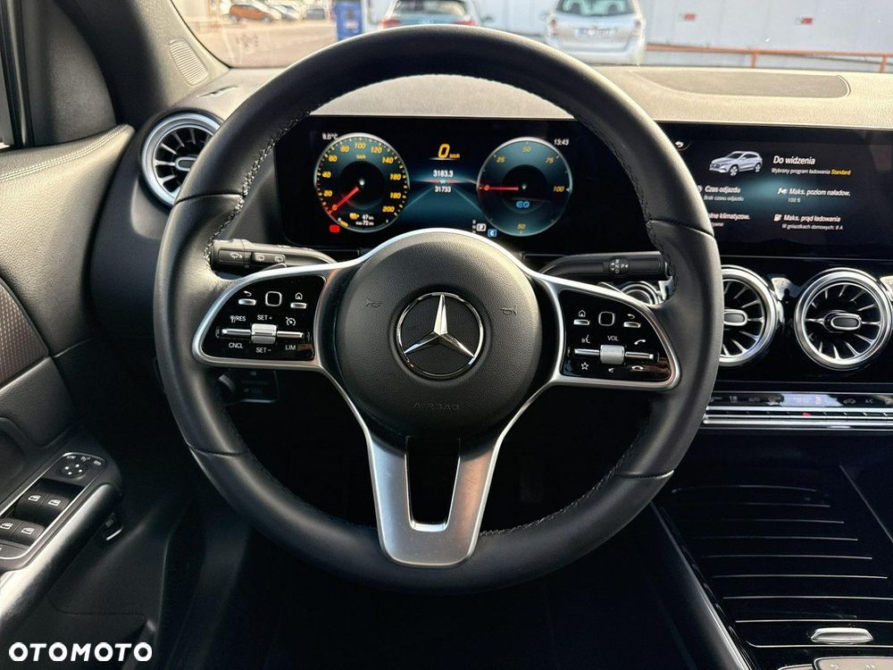 Mercedes-Benz EQA - 26