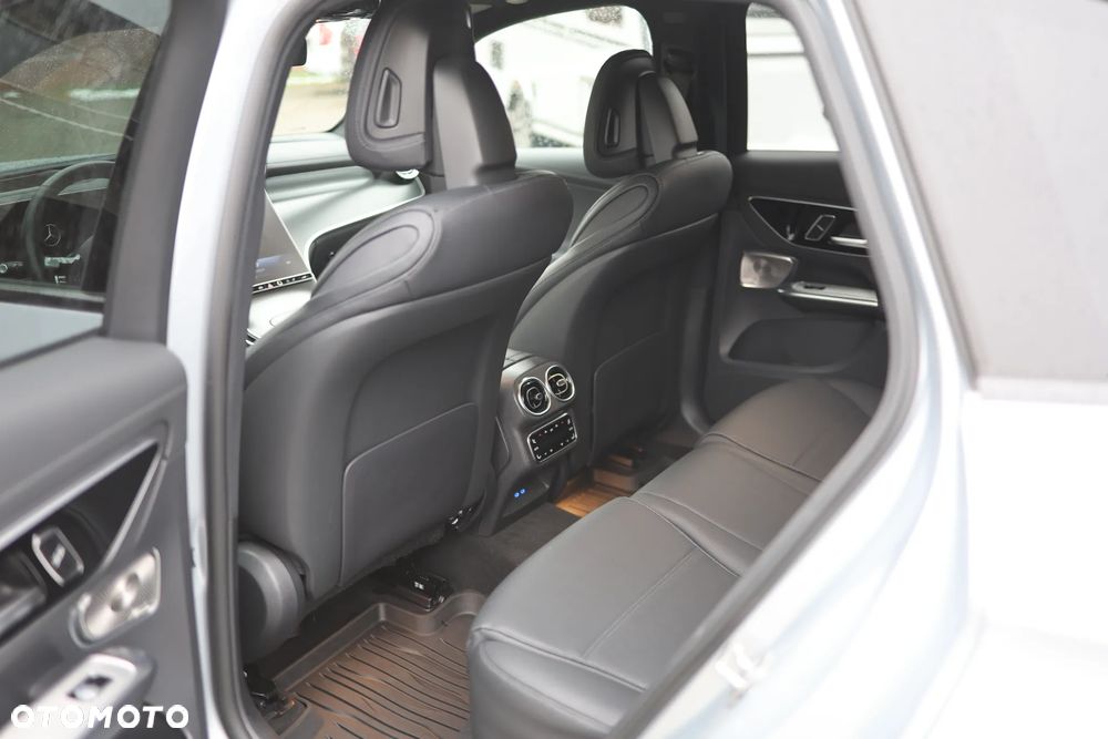 Mercedes-Benz GLC 300 mHEV 4-Matic AMG Line - 34