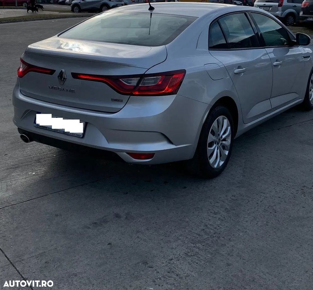 Renault Megane - 5