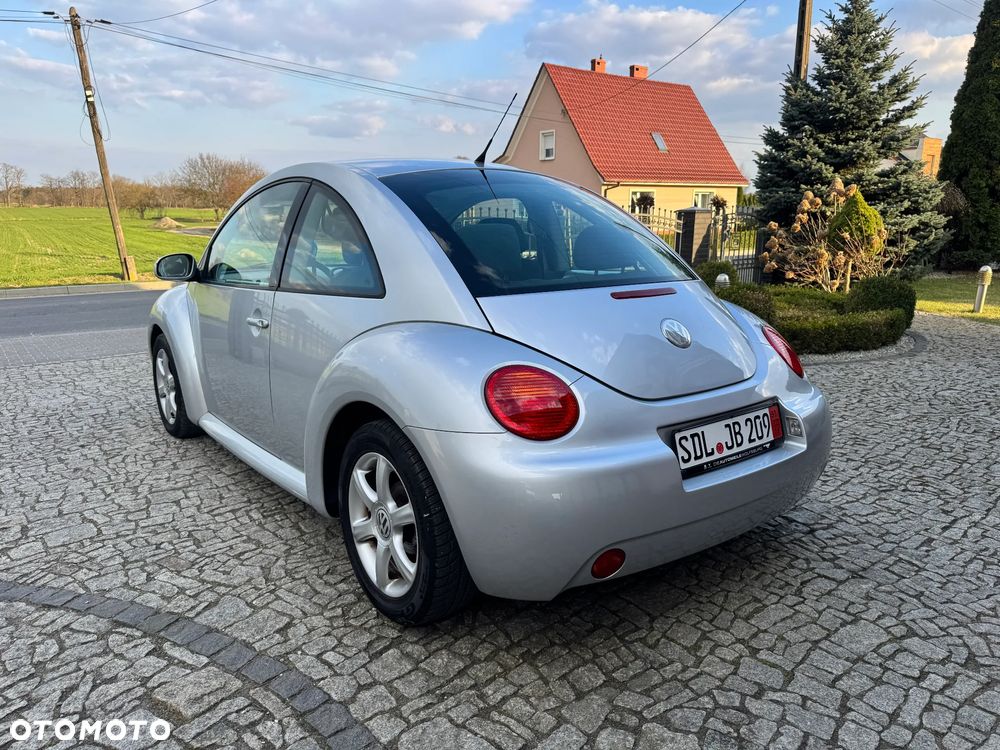 Volkswagen New Beetle 1.6 Arte - 7