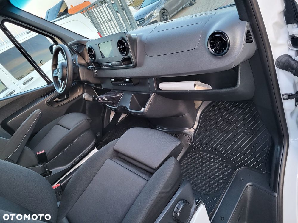 Mercedes-Benz SPRINTER 317 CDI-DOKA-6-OSÓB -KLIMA-HAK 3500 KG - 27