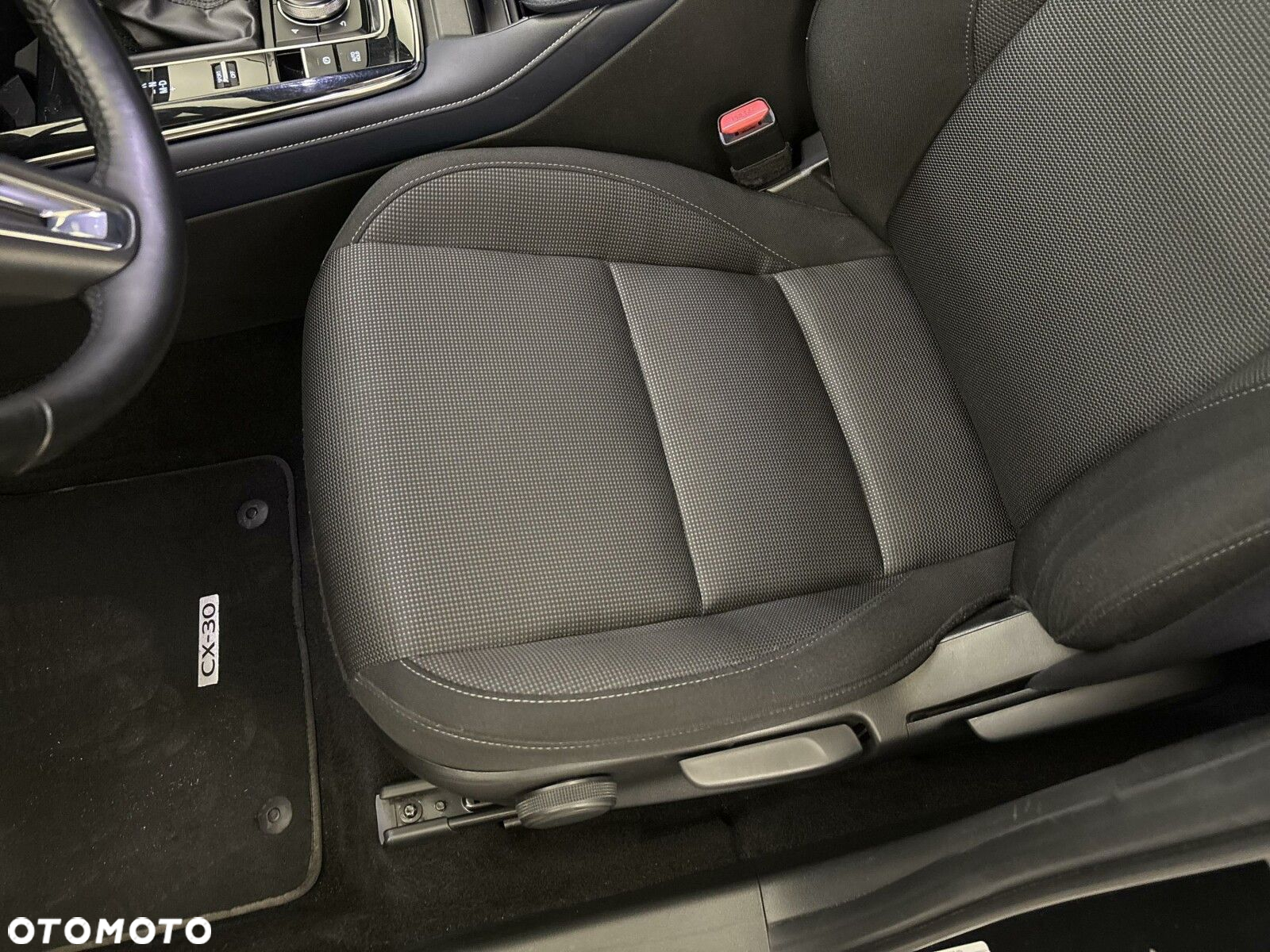 Mazda CX-30 - 13