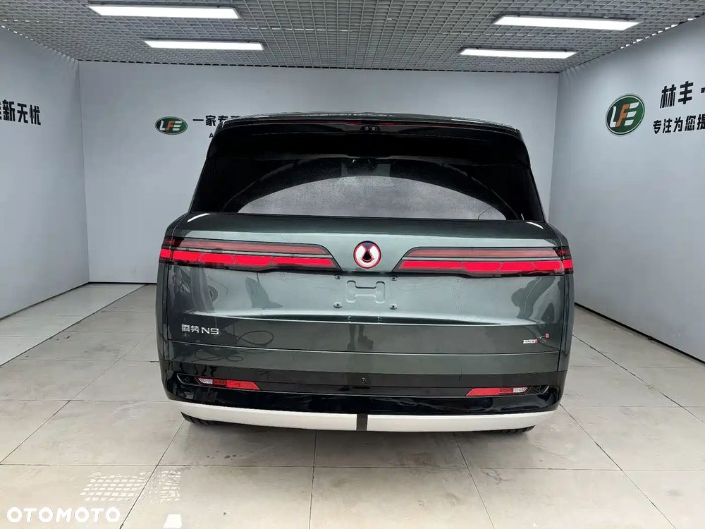 Denza N9 - 5