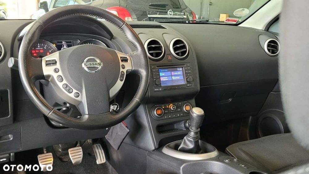 Nissan Qashqai - 22