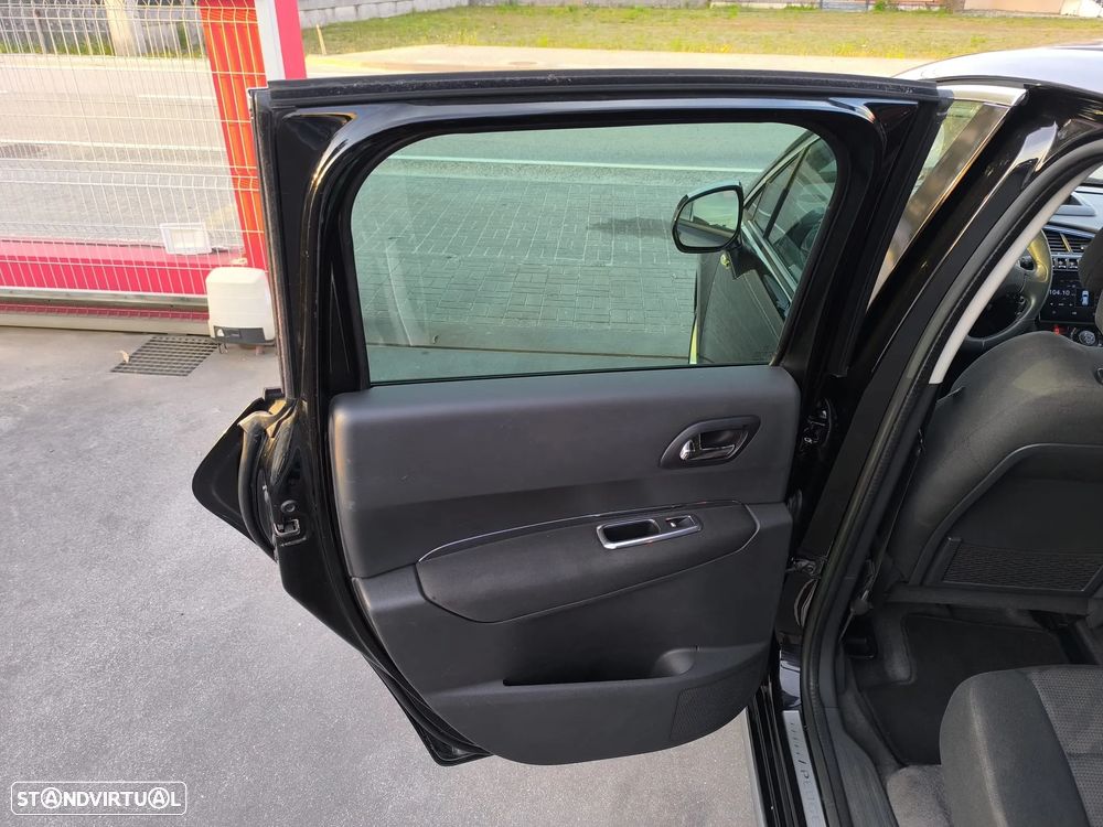 Peugeot 3008 2.0 HDi Hybrid4 - 30