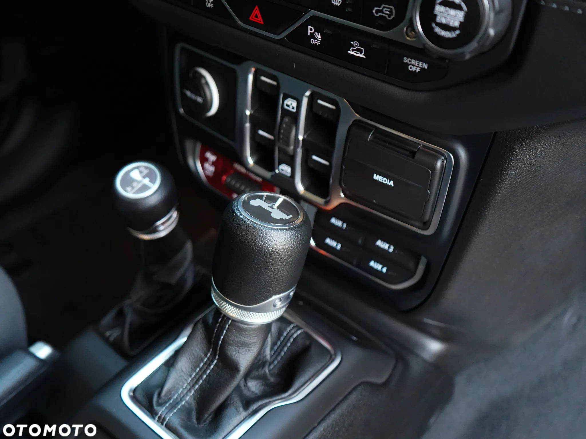 Jeep Wrangler - 15