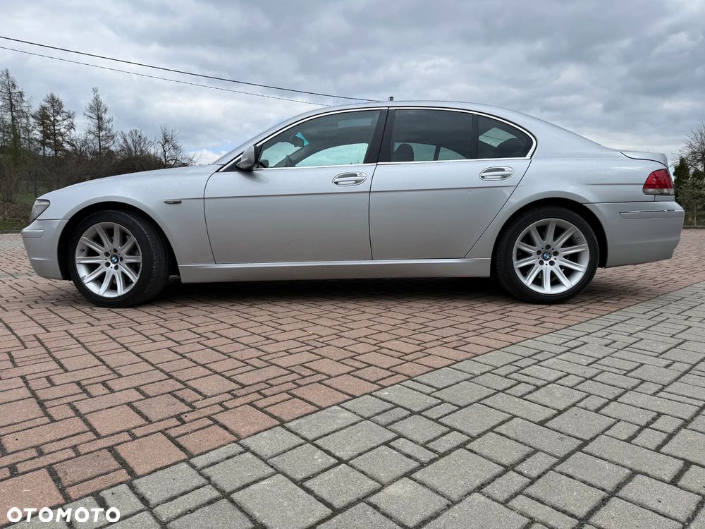 BMW Seria 7 750Li - 8