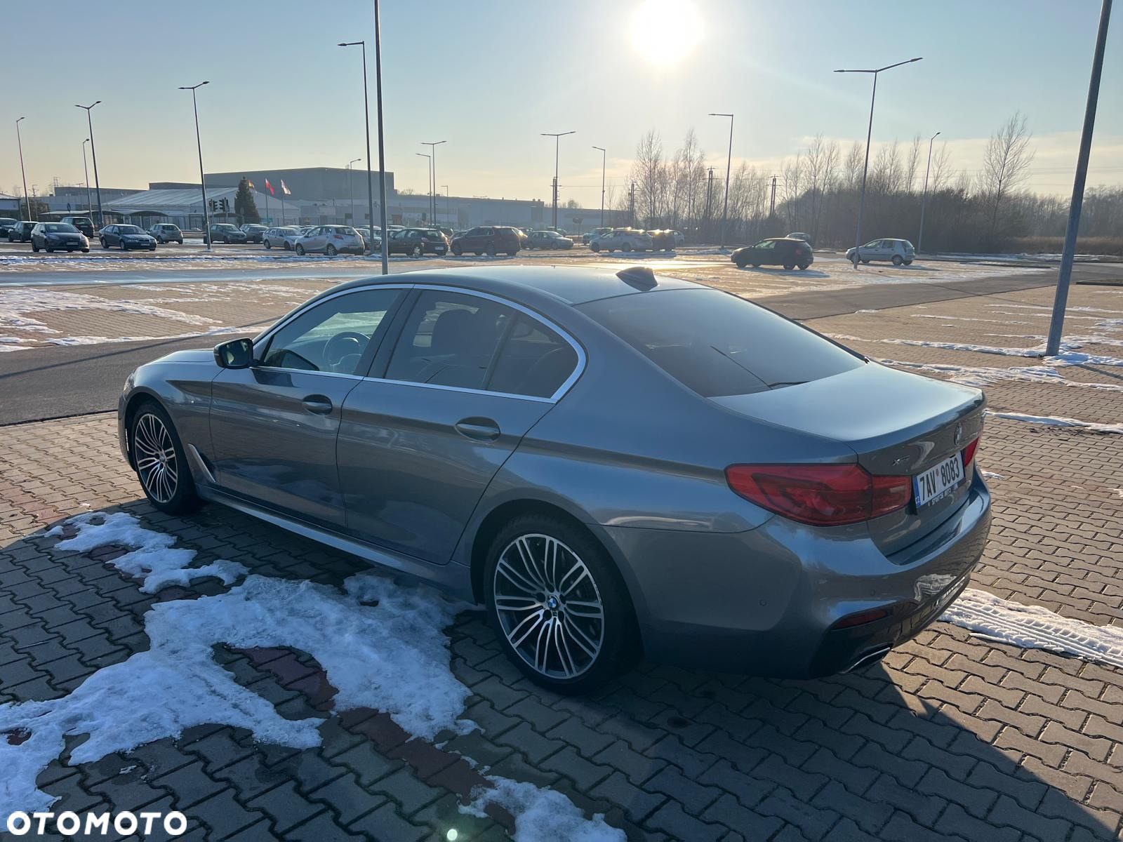 BMW Seria 5 530d xDrive - 6