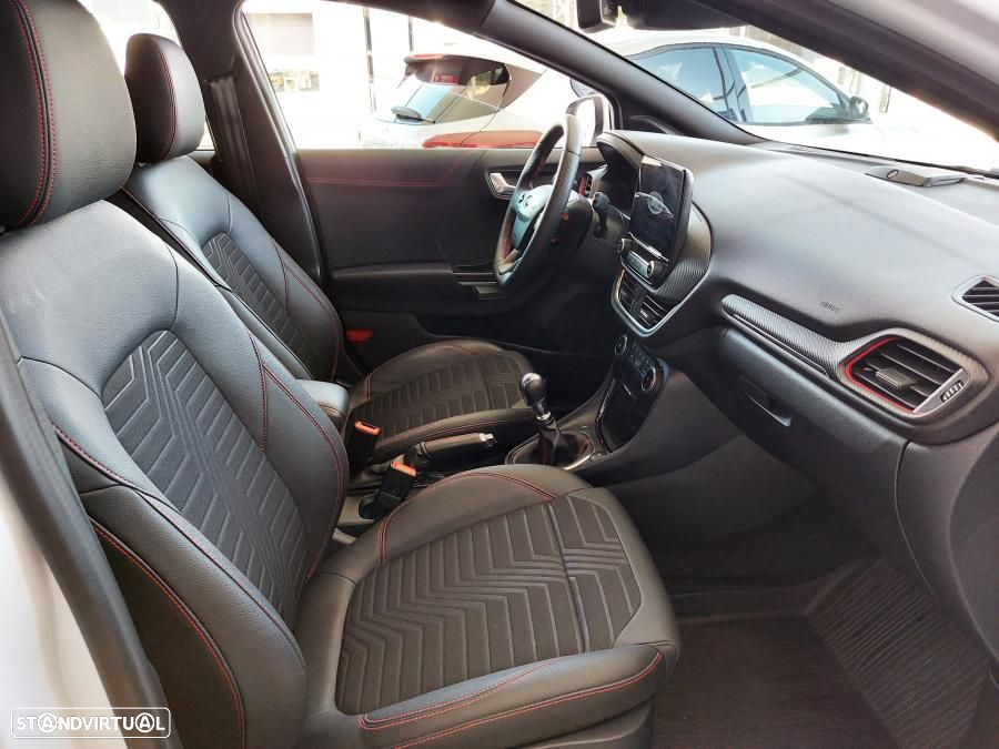 Ford Puma 1.0 EcoBoost MHEV ST-Line X - 37