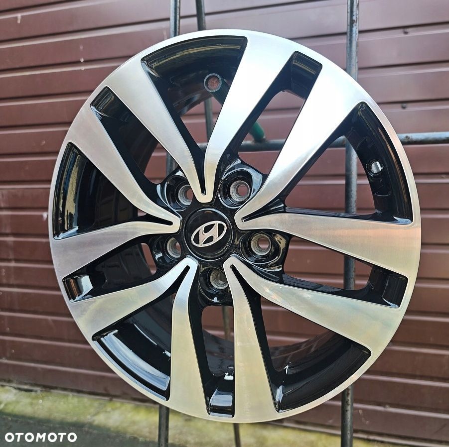 Felgi Alu Hyundai I30 I40 5x114,3 16 6,5J ET 50 - 3