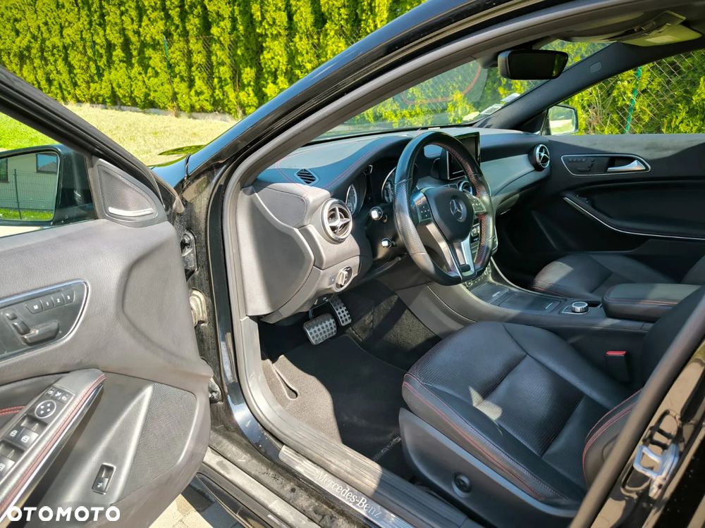 Mercedes-Benz GLA 220 CDI 4Matic 7G-DCT AMG Line - 6