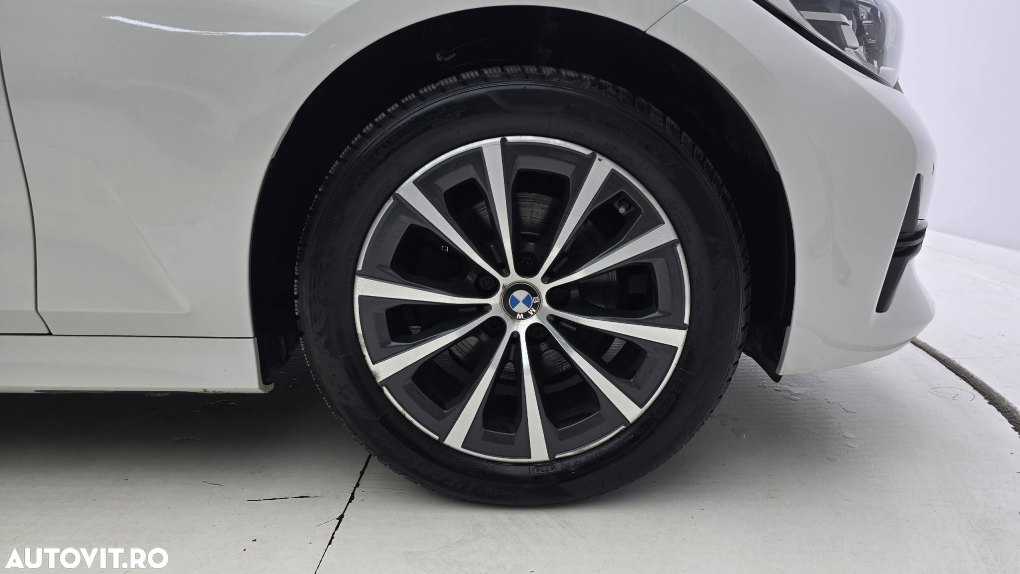 BMW Seria 3 320i AT - 23