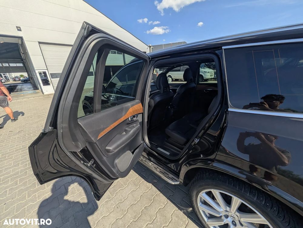 Volvo XC 90 D5 AWD Geartronic RDesign - 2