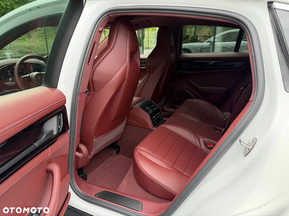 Porsche Panamera 4 - 23