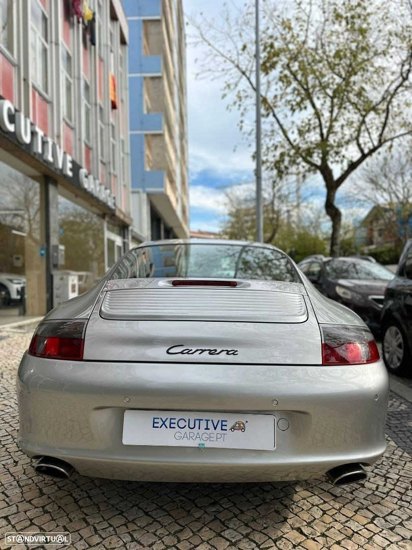 Porsche 911 (996) Carrera - 6