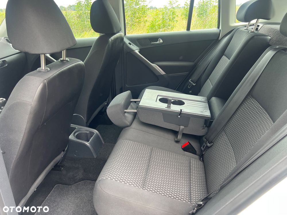 Volkswagen Tiguan - 13