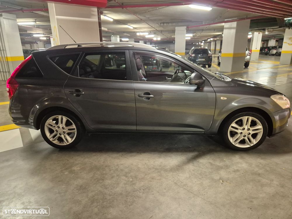 Kia Ceed SW 1.6 CRDi LX - 10