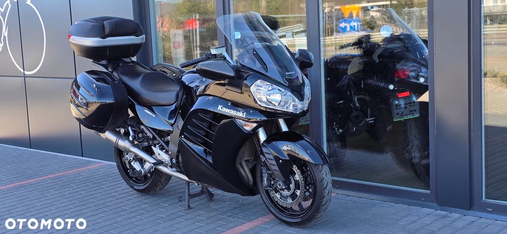 Kawasaki GTR - 6