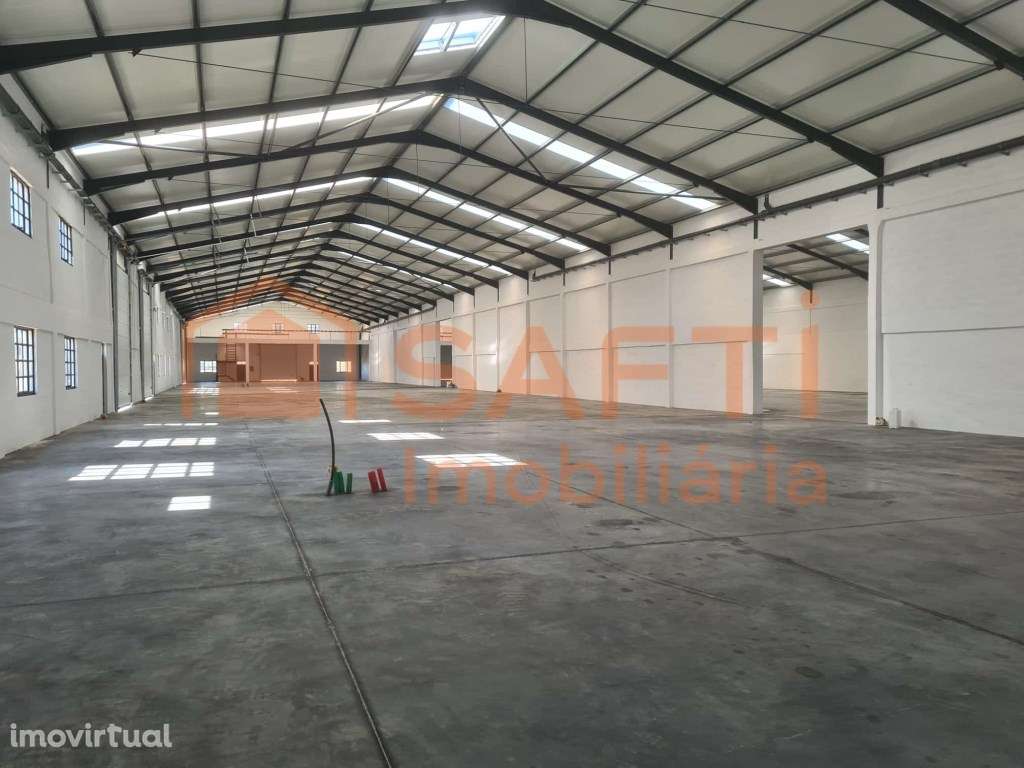 Pavilhão Logistica/Serviços/Industria Algoz Algarve - Grande imagem: 4/15