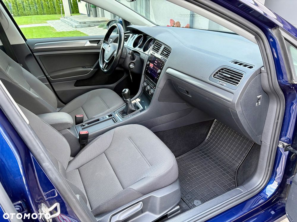 Volkswagen Golf 1.6 TDI BMT Comfortline - 19