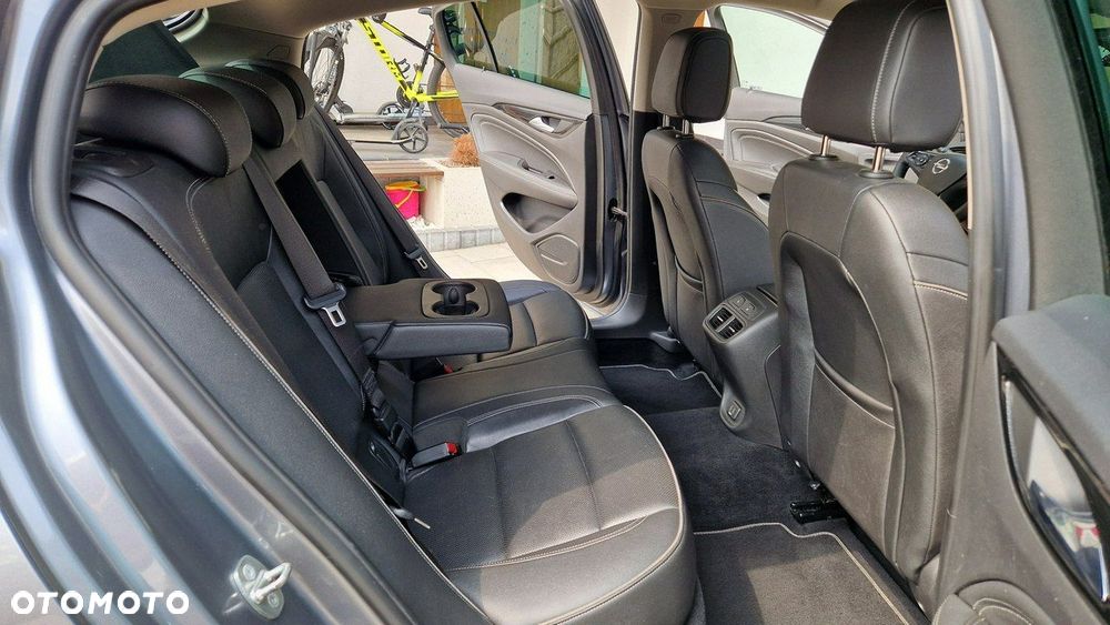 Opel Insignia - 14