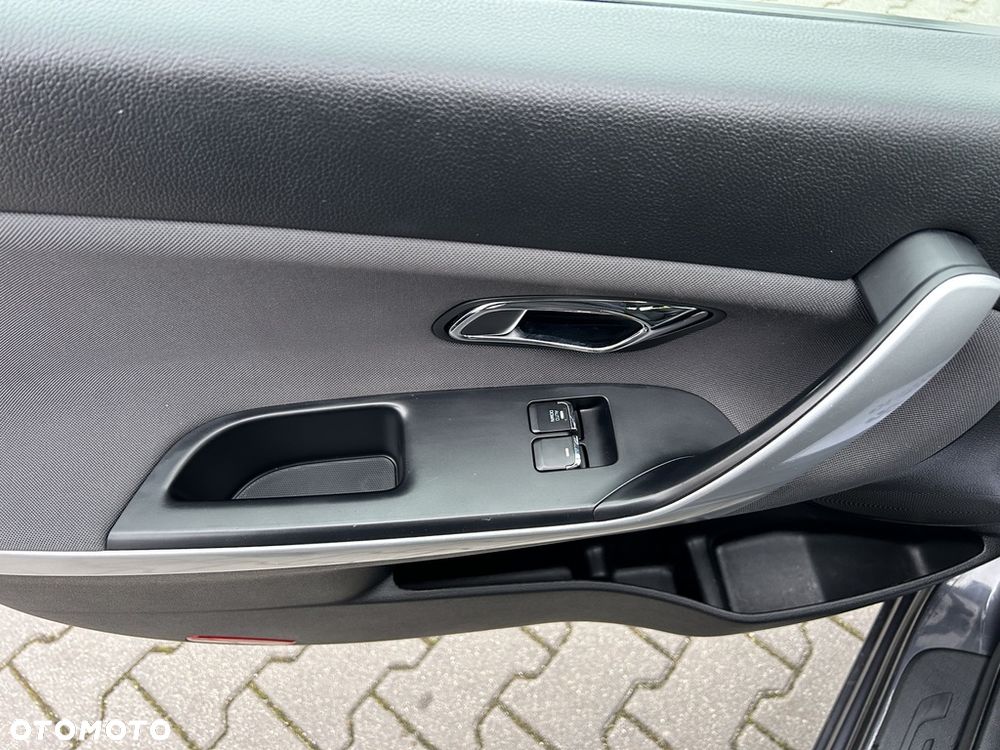 Kia Ceed 1.6 CRDi 136 ISG Edition 7 - 28