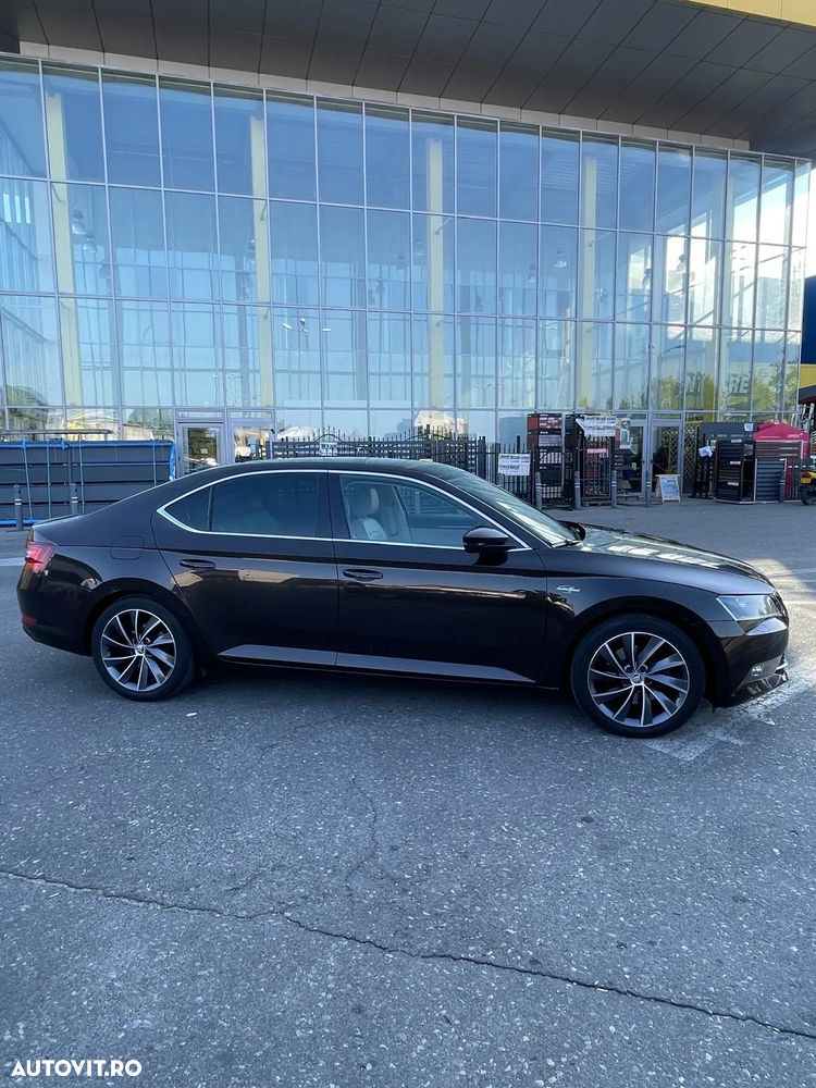 Skoda Superb 2.0 TDI DSG Laurin & Klement - 1