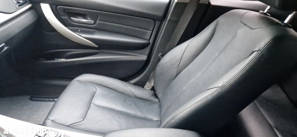 BMW Seria 3 320d DPF Aut. Edition Exclusive - 22