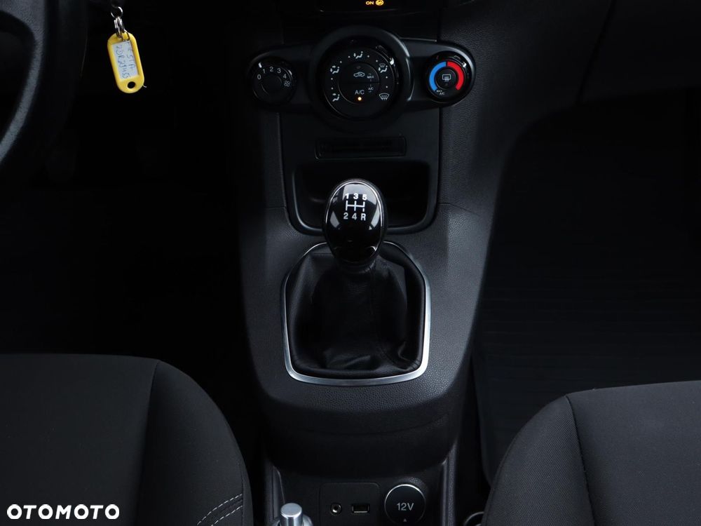 Ford Fiesta 1.25 Trend - 12