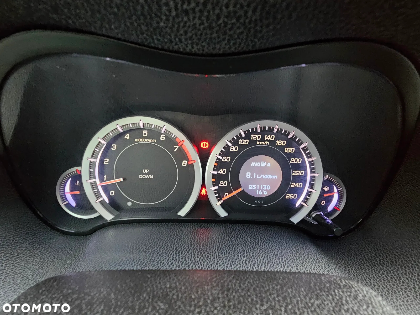 Honda Accord 2.0 Executive - 12