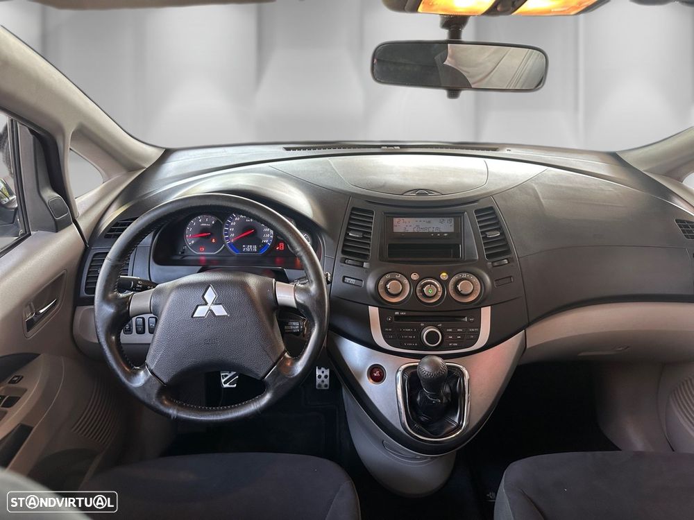 Mitsubishi Grandis 2.0 DI-D Insport - 7