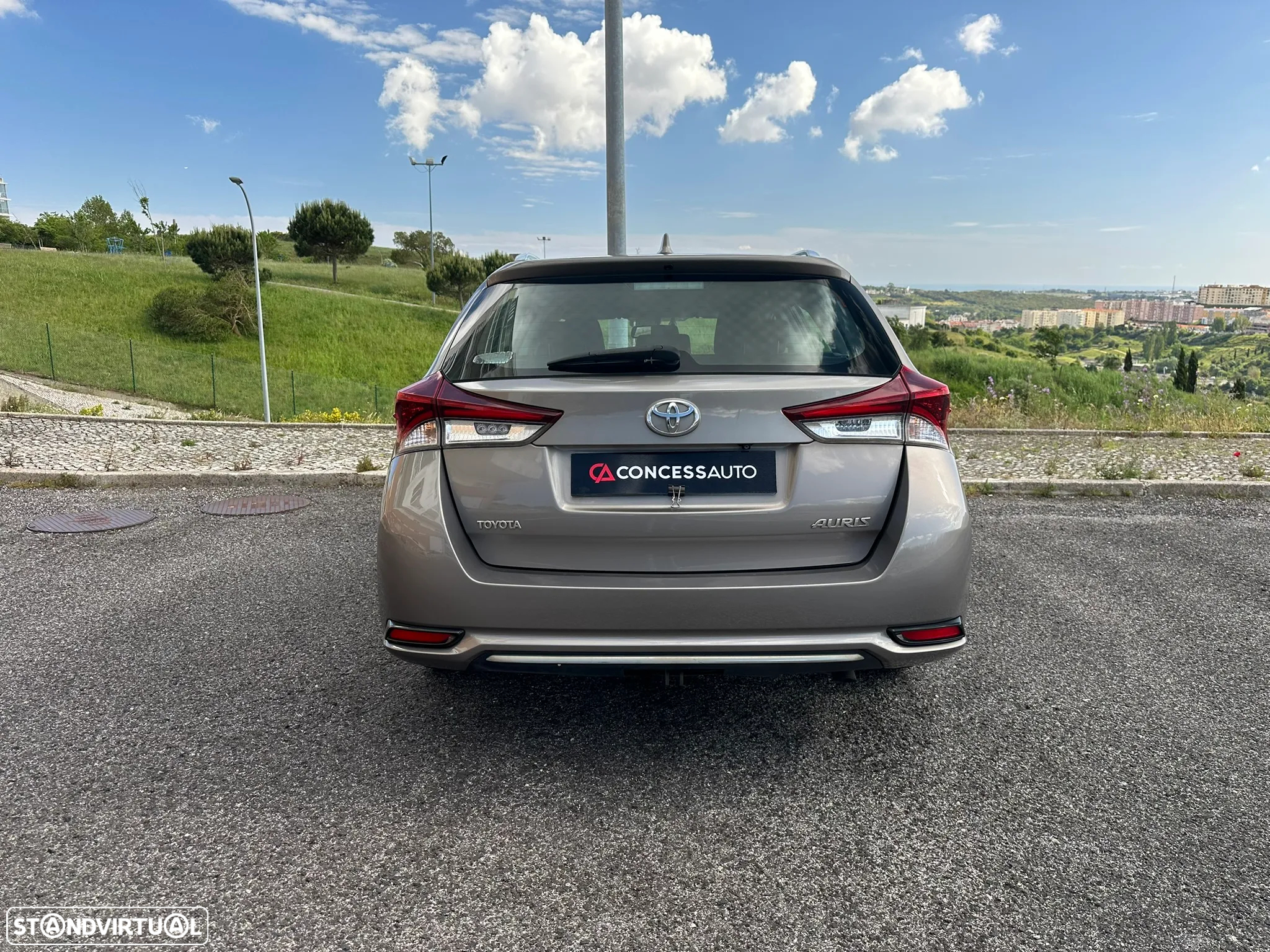 Toyota Auris Touring Sports 1.6 D-4D Comfort +P.Sport+Navi - 5