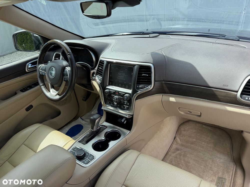 Jeep Grand Cherokee 5.7 V8 Overland - 30
