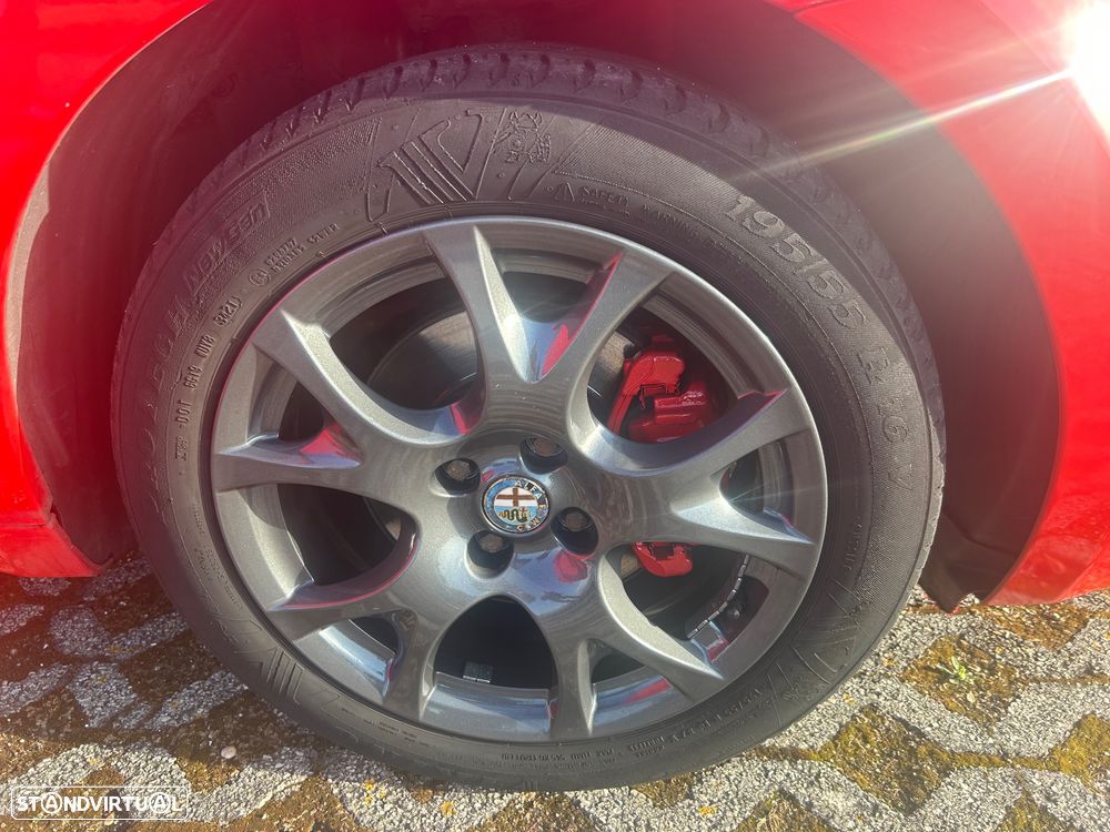 Alfa Romeo MiTo 1.4 T MultiAir Distinctive - 6