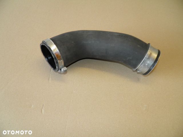 WĄŻ RURA INTERCOOLERA VW T5 2.0TDI 7E0145941 - 6