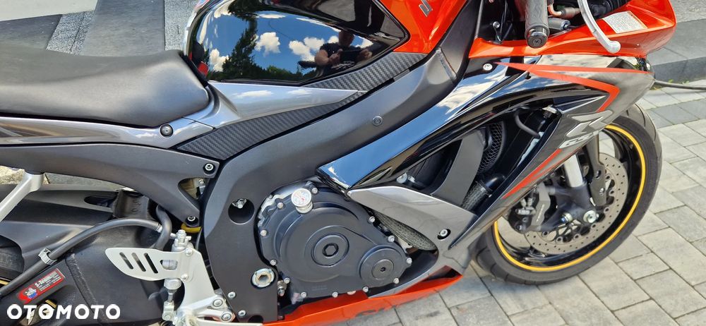 Suzuki GSX-R - 15