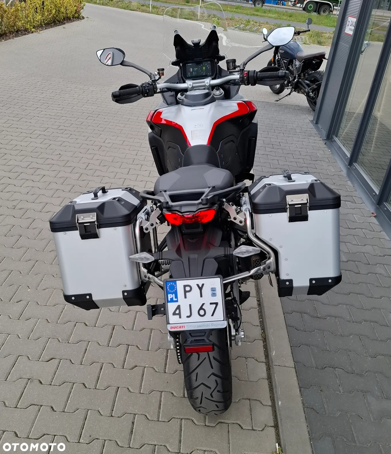 Ducati Multistrada - 9