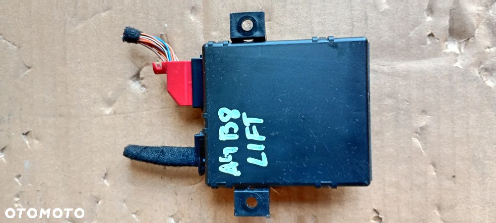 Moduł sterownik komputer Gateway A4 B8 Lift 8R0907468D - 3