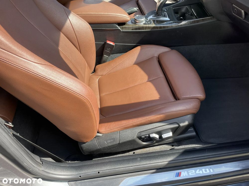 BMW Seria 2 M240i xDrive - 29
