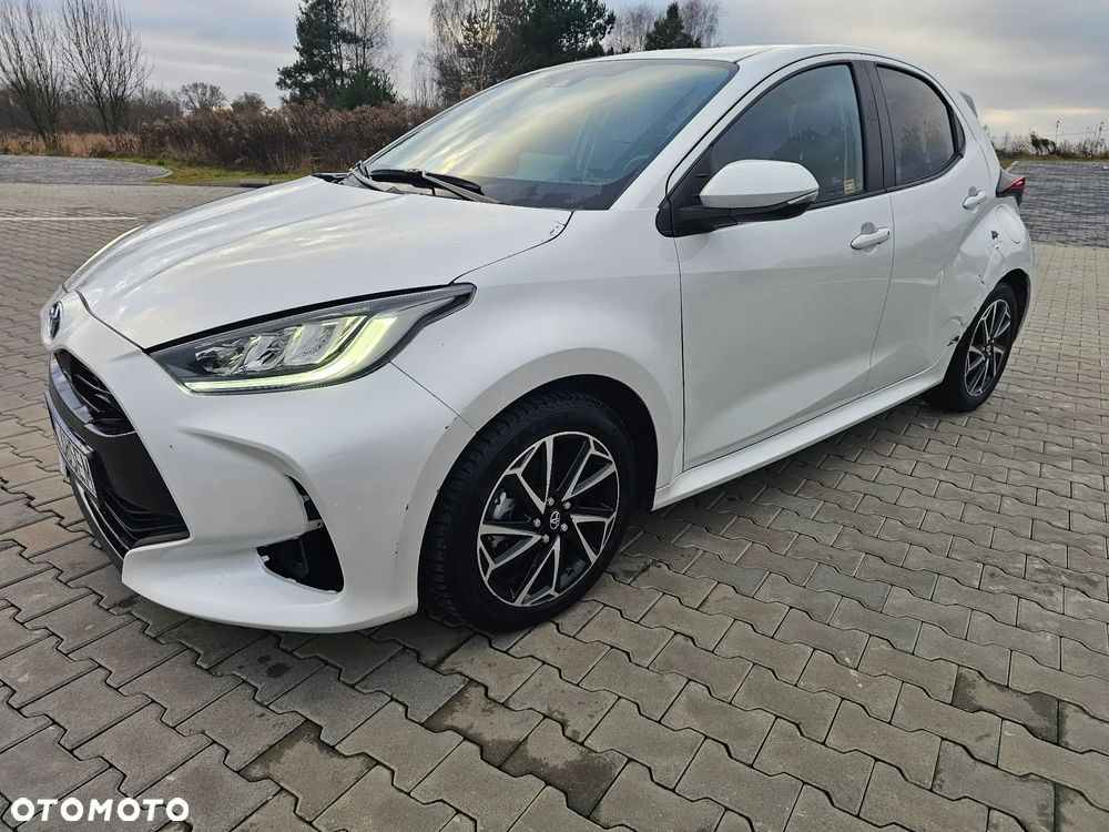 Toyota Yaris Hybrid 1.5 Style - 1