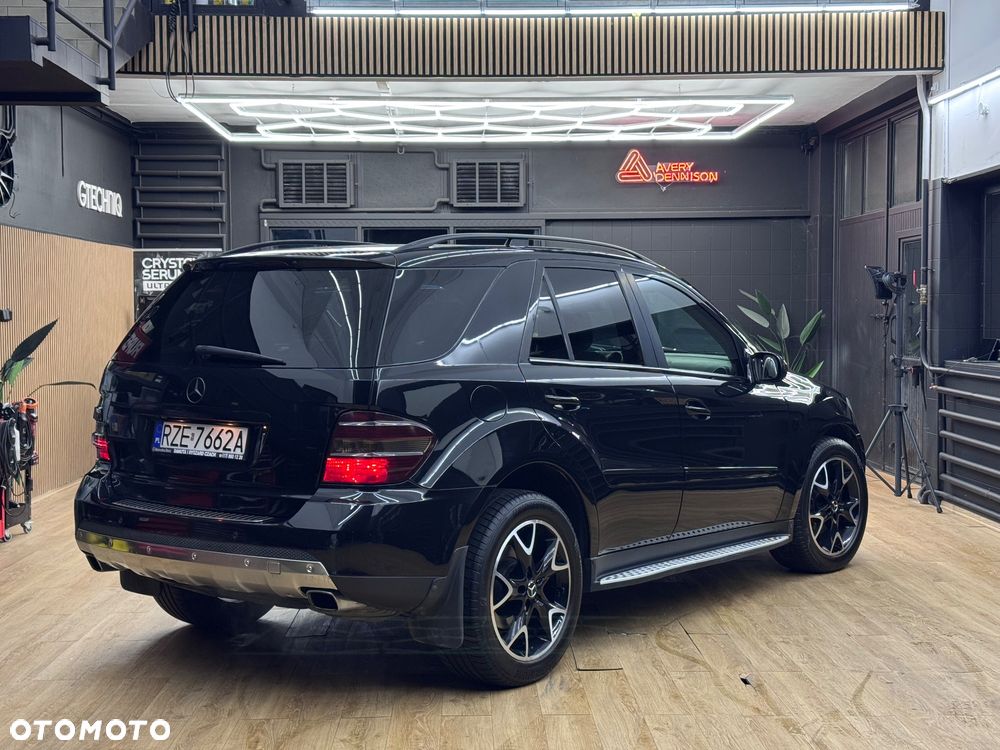 Mercedes-Benz ML - 2