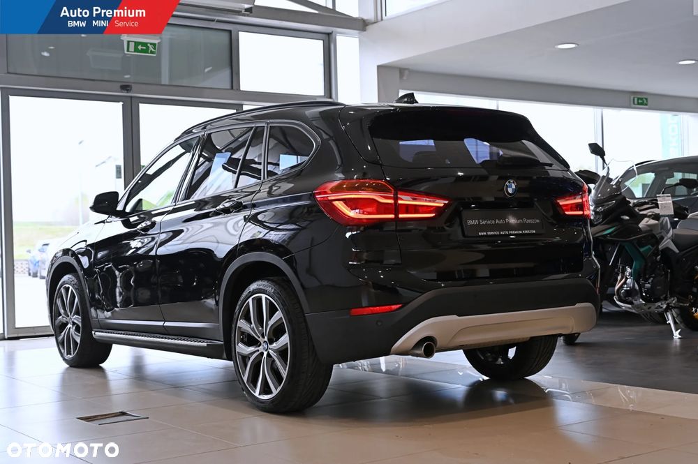BMW X1 sDrive18i - 21