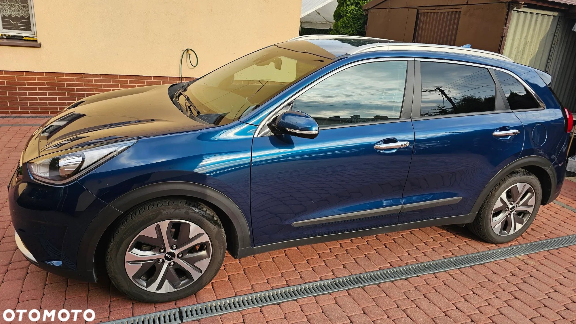 Kia Niro 1.6 GDI Hybrid L - 13