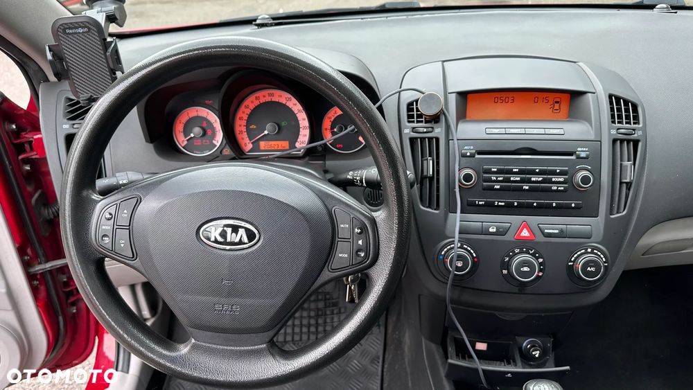 Kia Ceed - 15
