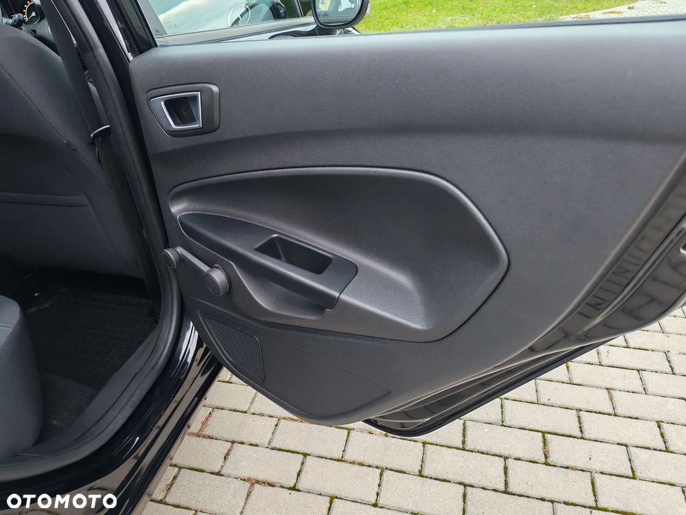 Ford Fiesta - 19
