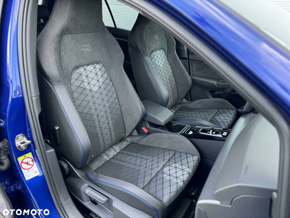 Volkswagen Golf - 27